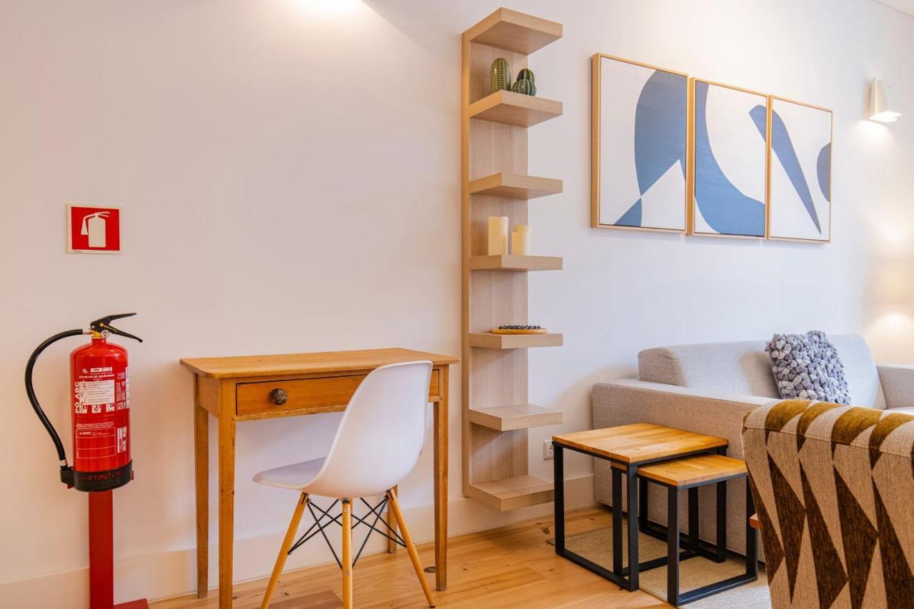 Modern Rustic Flat In Santos By Lovelystay Lisbona Esterno foto